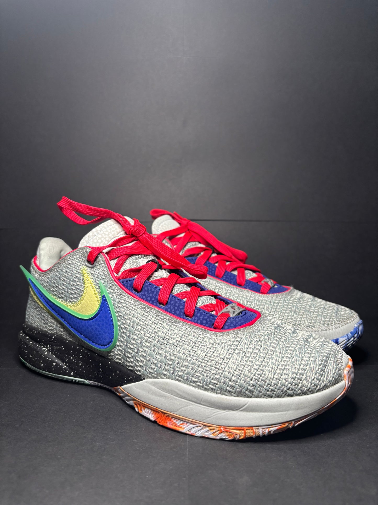 Nike Lebron 20 ‘Lifer’