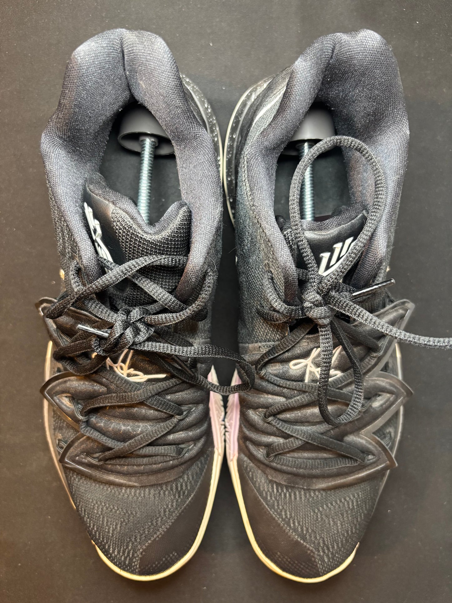 Nike Kyrie 5 “Black Magic”