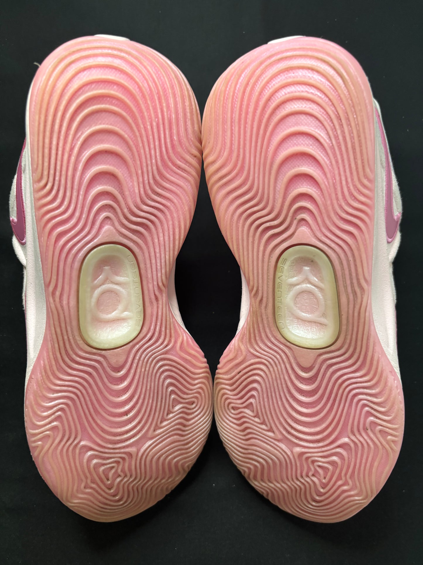 Nike KD17 “Aunt Pearls”