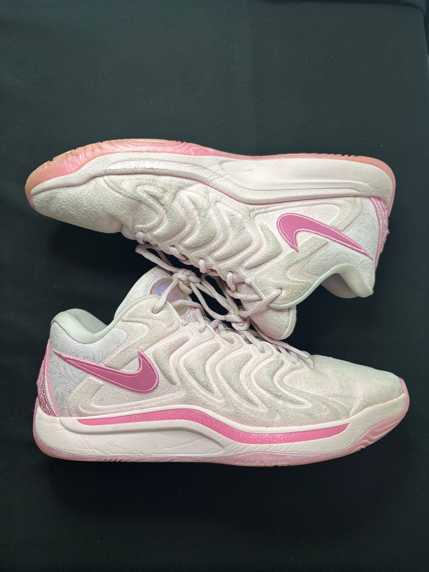 Nike KD17 “Aunt Pearls”