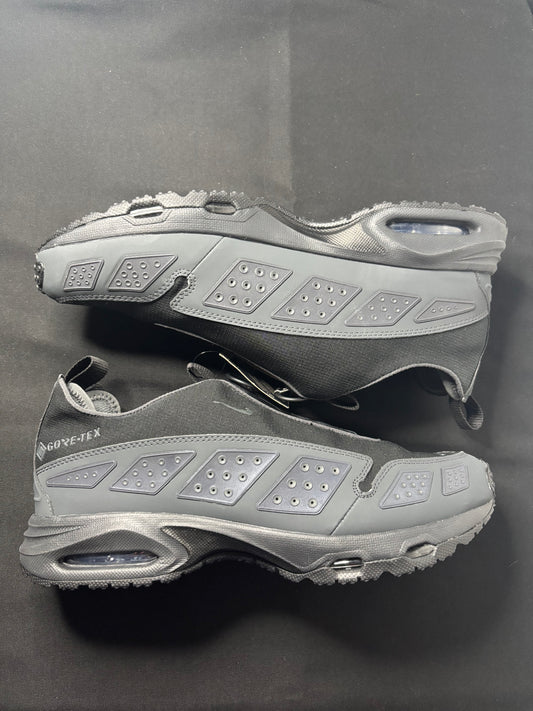 Nike Air Max Sndr Gore-tex “Black Smoke”