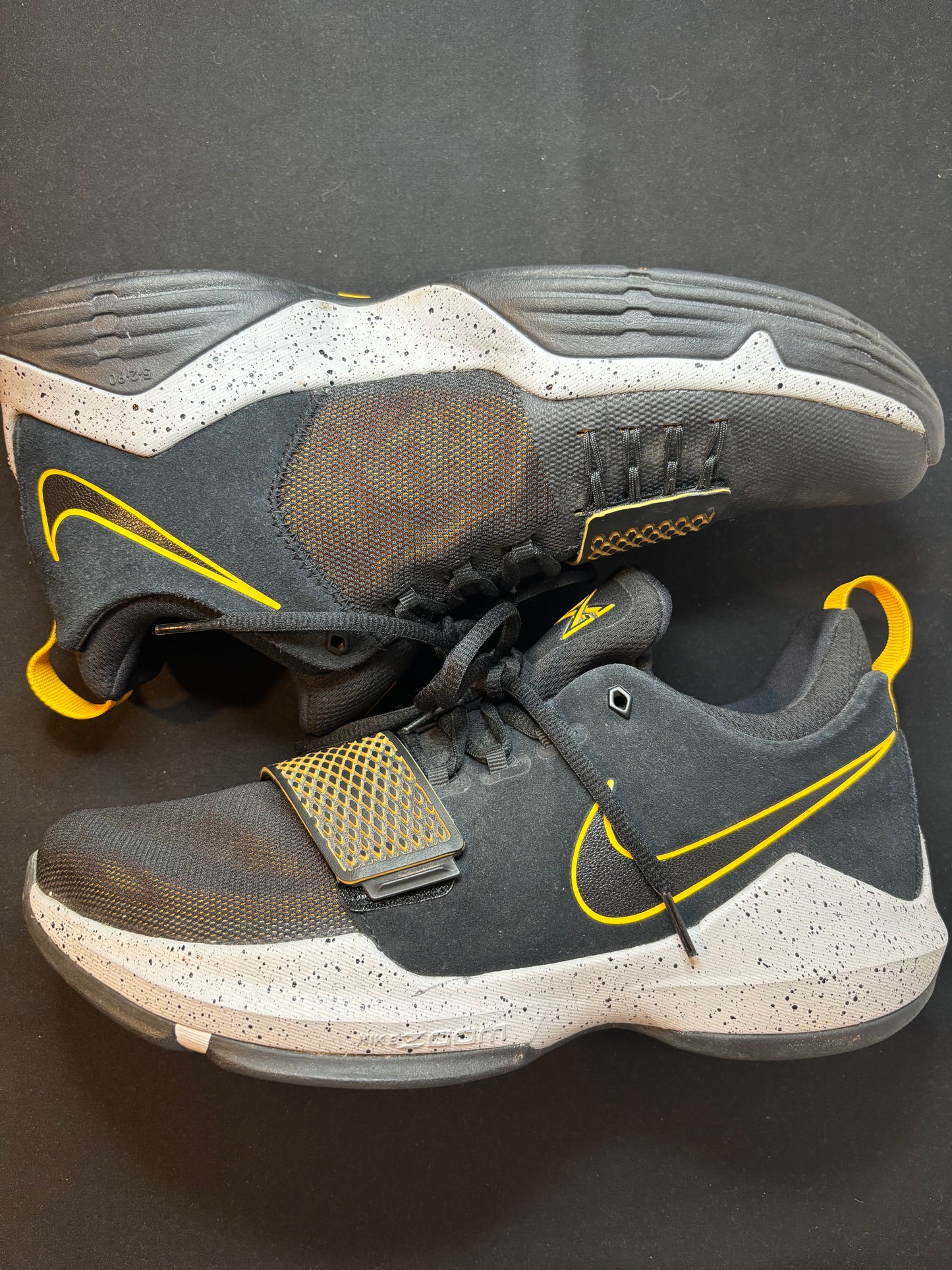 Nike PG 1 “University Gold”