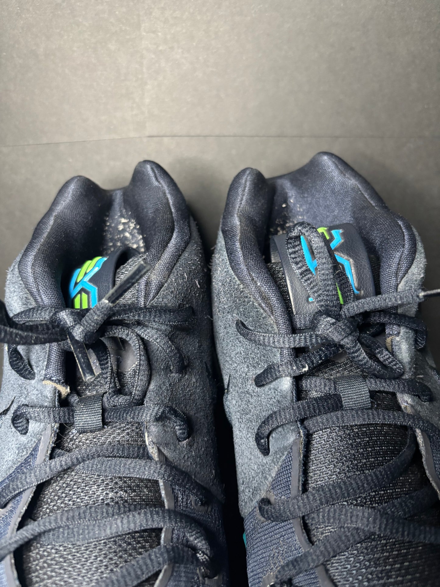 Nike Kyrie 4 ‘Dark Obsidian’
