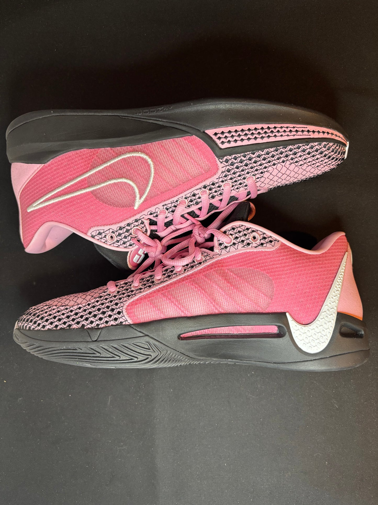 Nike Sabrina 1 “Nike ID “ Pink black”