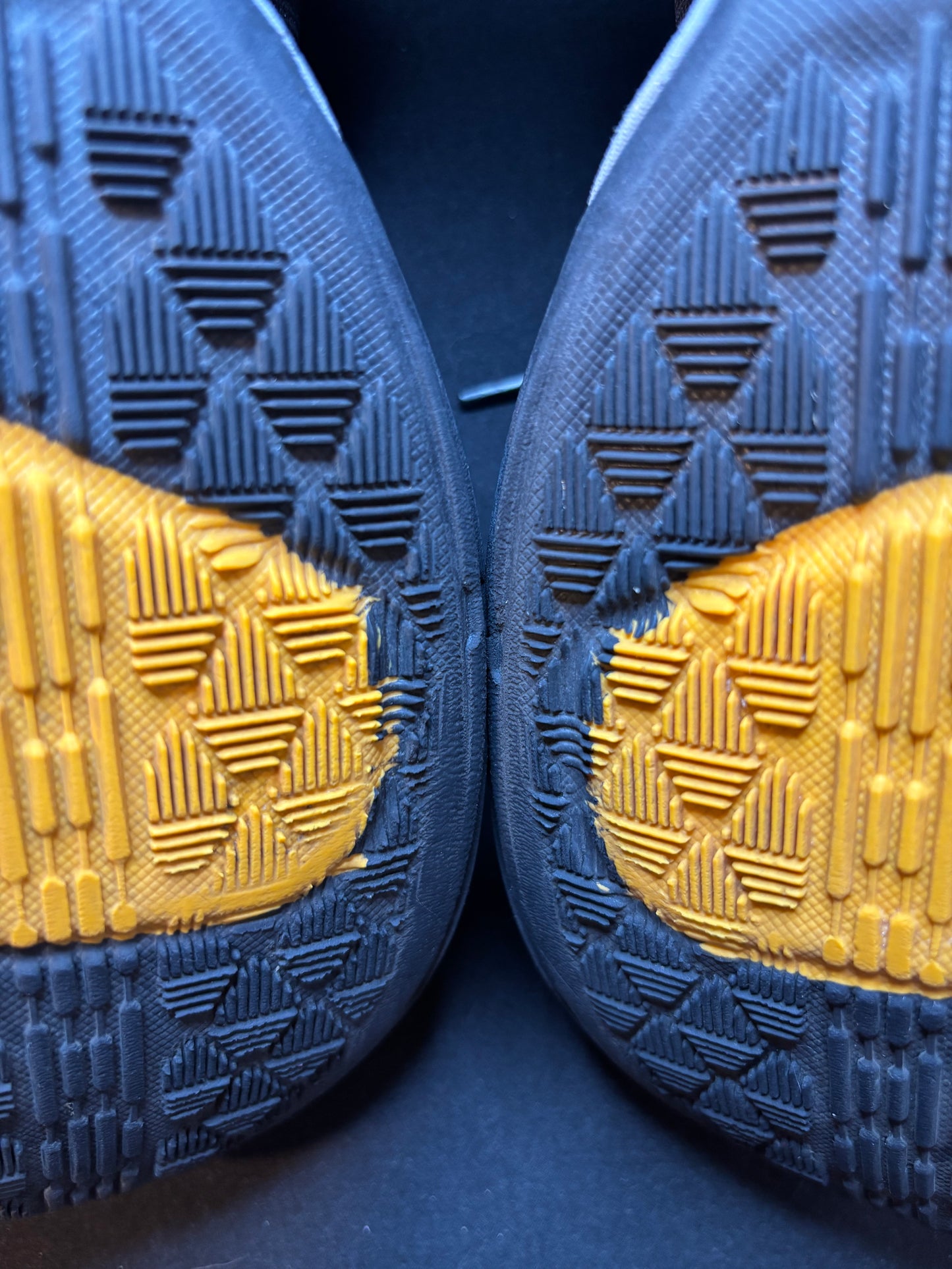 Nike PG 1 “University Gold”