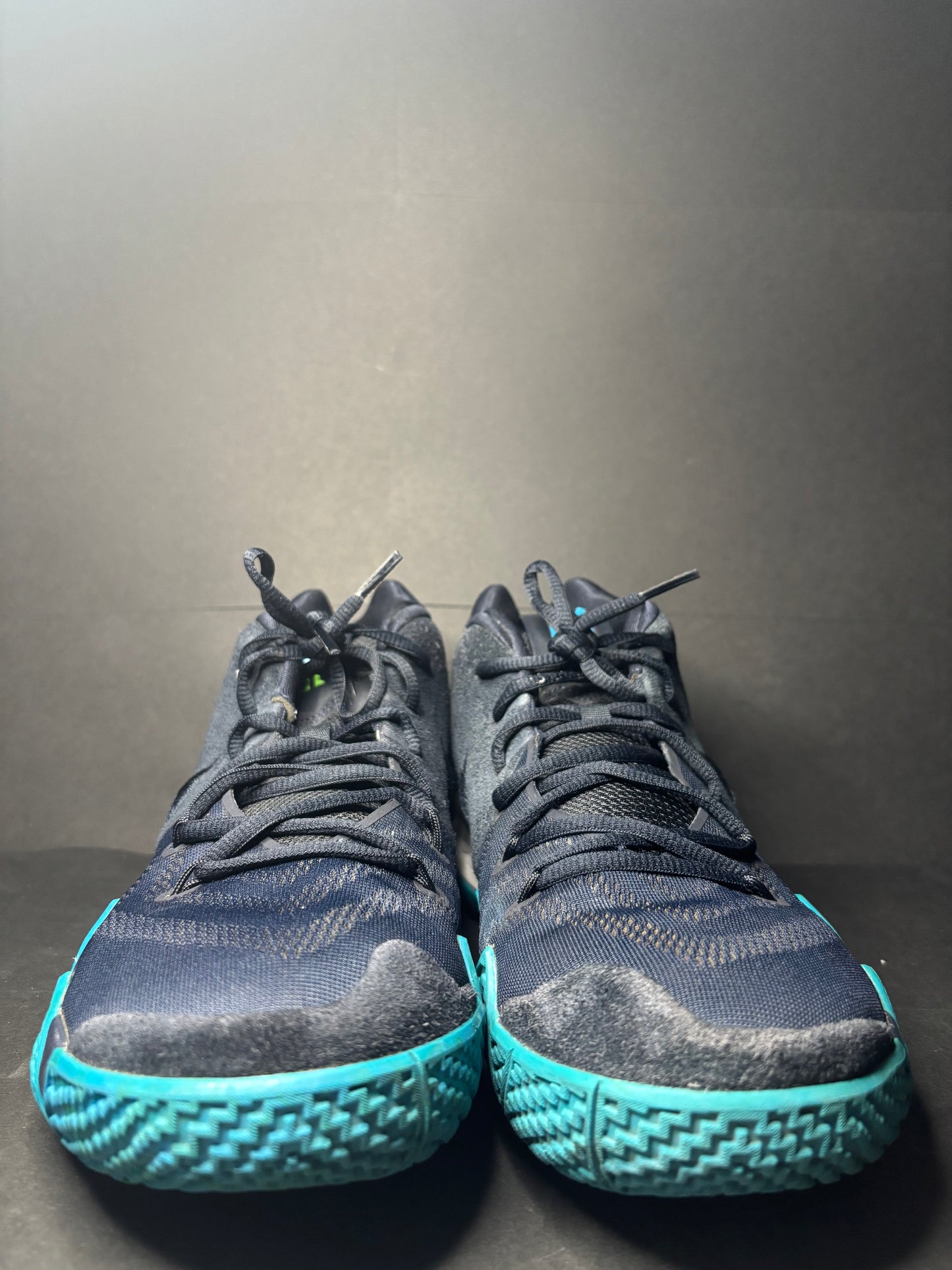 Nike Kyrie 4 ‘Dark Obsidian’