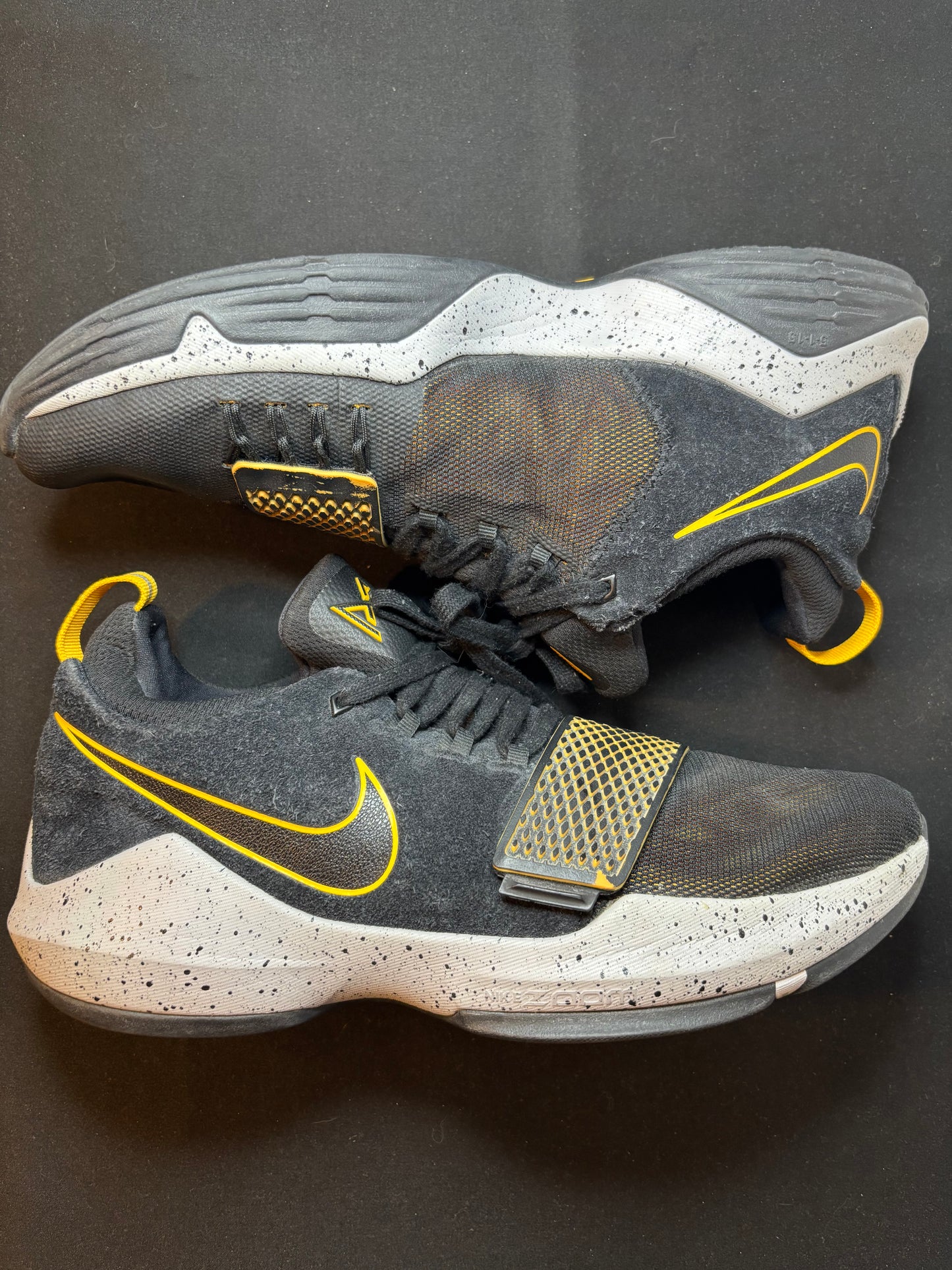 Nike PG 1 “University Gold”