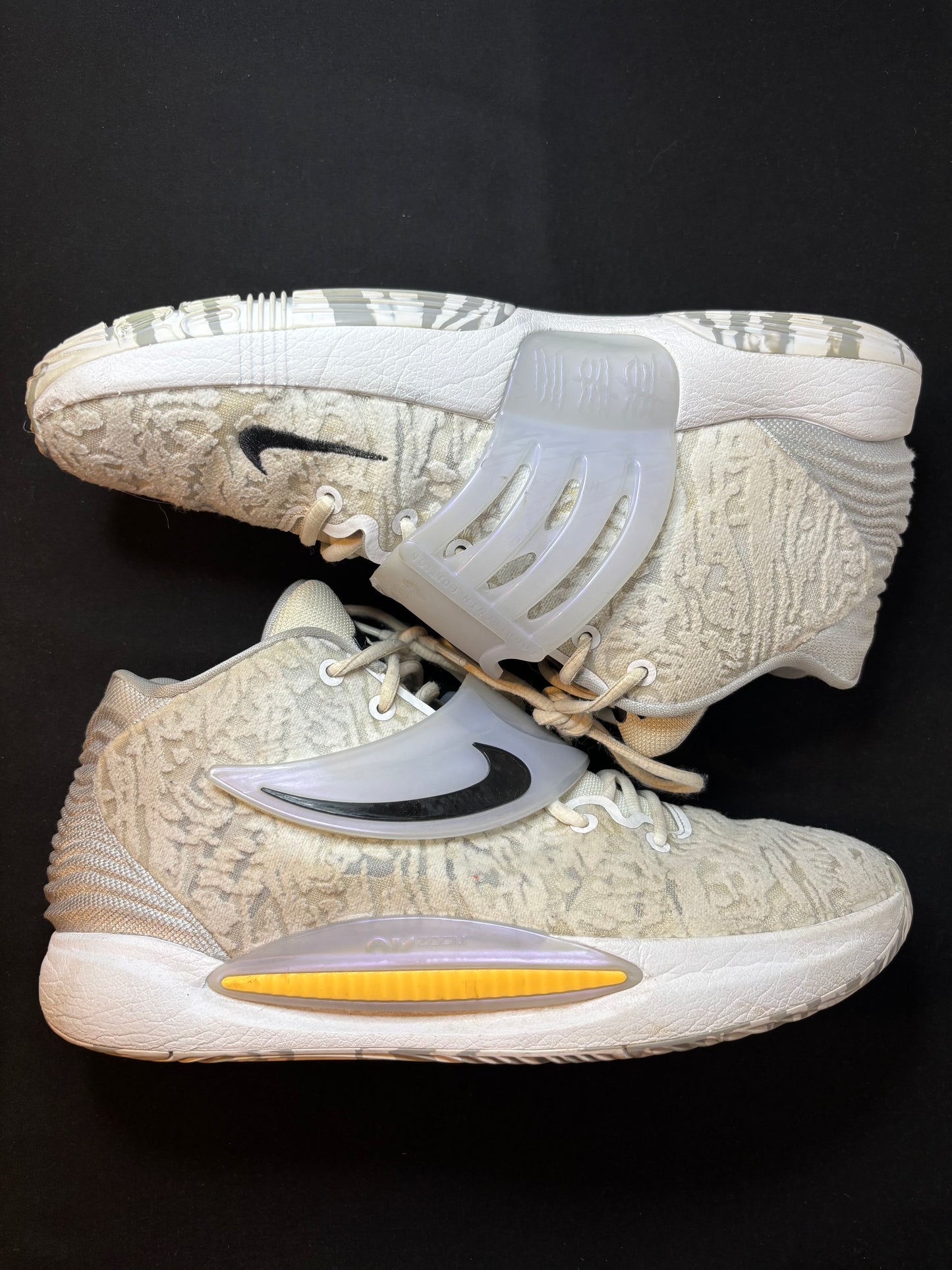 Nike KD14 “Grey Wolf”