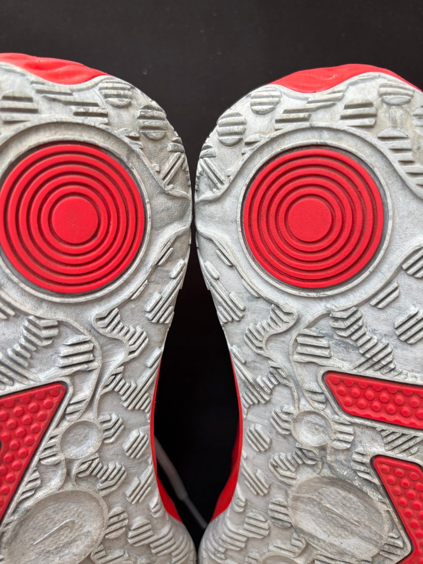 Nike PG6 “Bred”