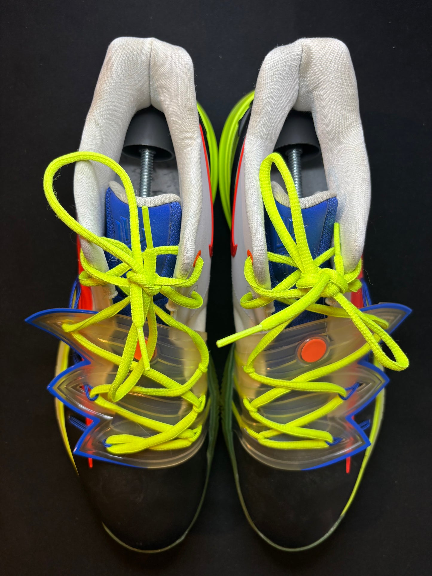 Nike Kyrie 5 “Rokit”