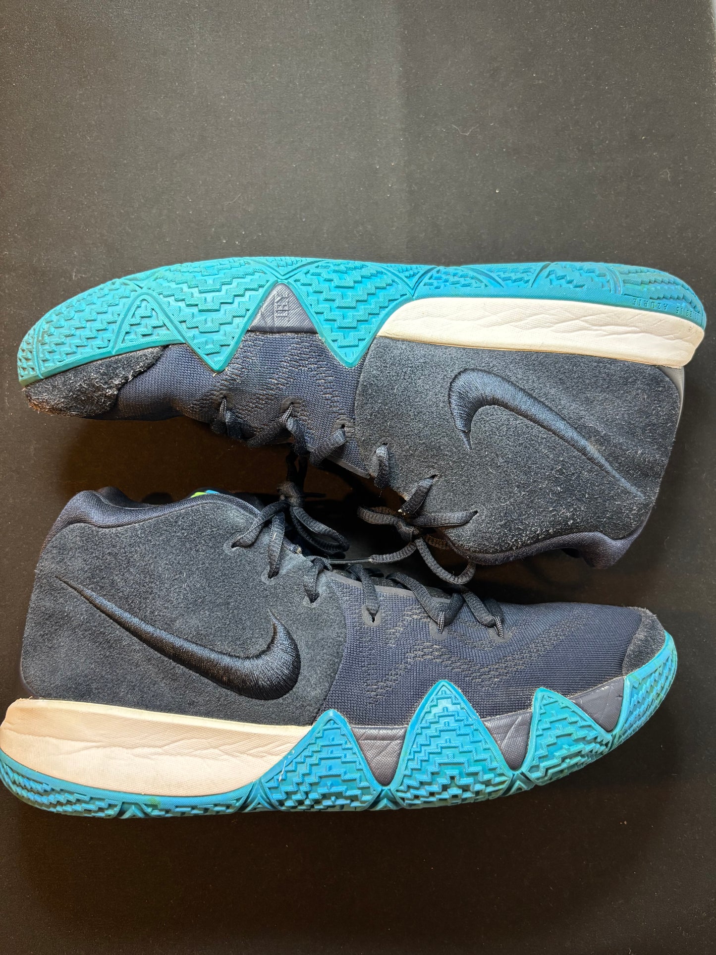 Nike Kyrie 4 “Dark Obsidian