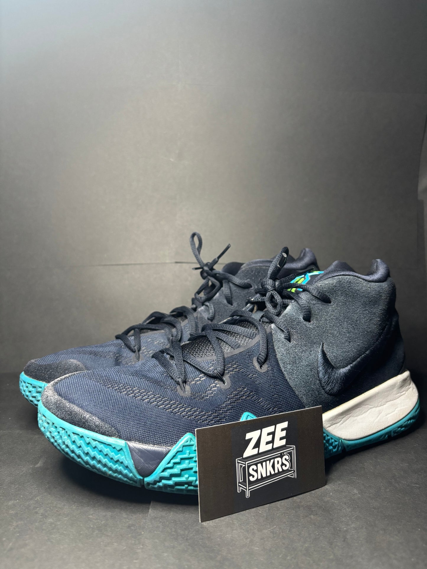 Nike Kyrie 4 ‘Dark Obsidian’