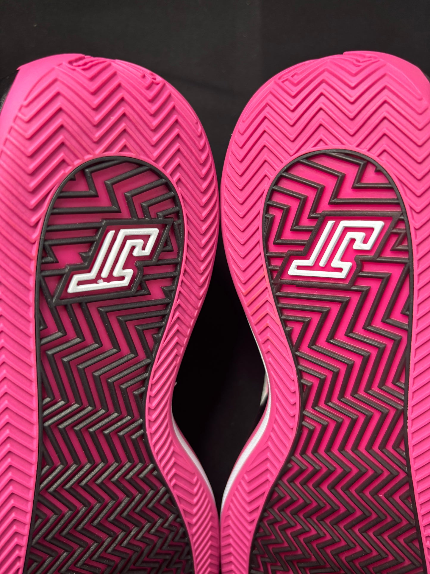 Jordan Tatum 4 ‘Black Pinkiscle