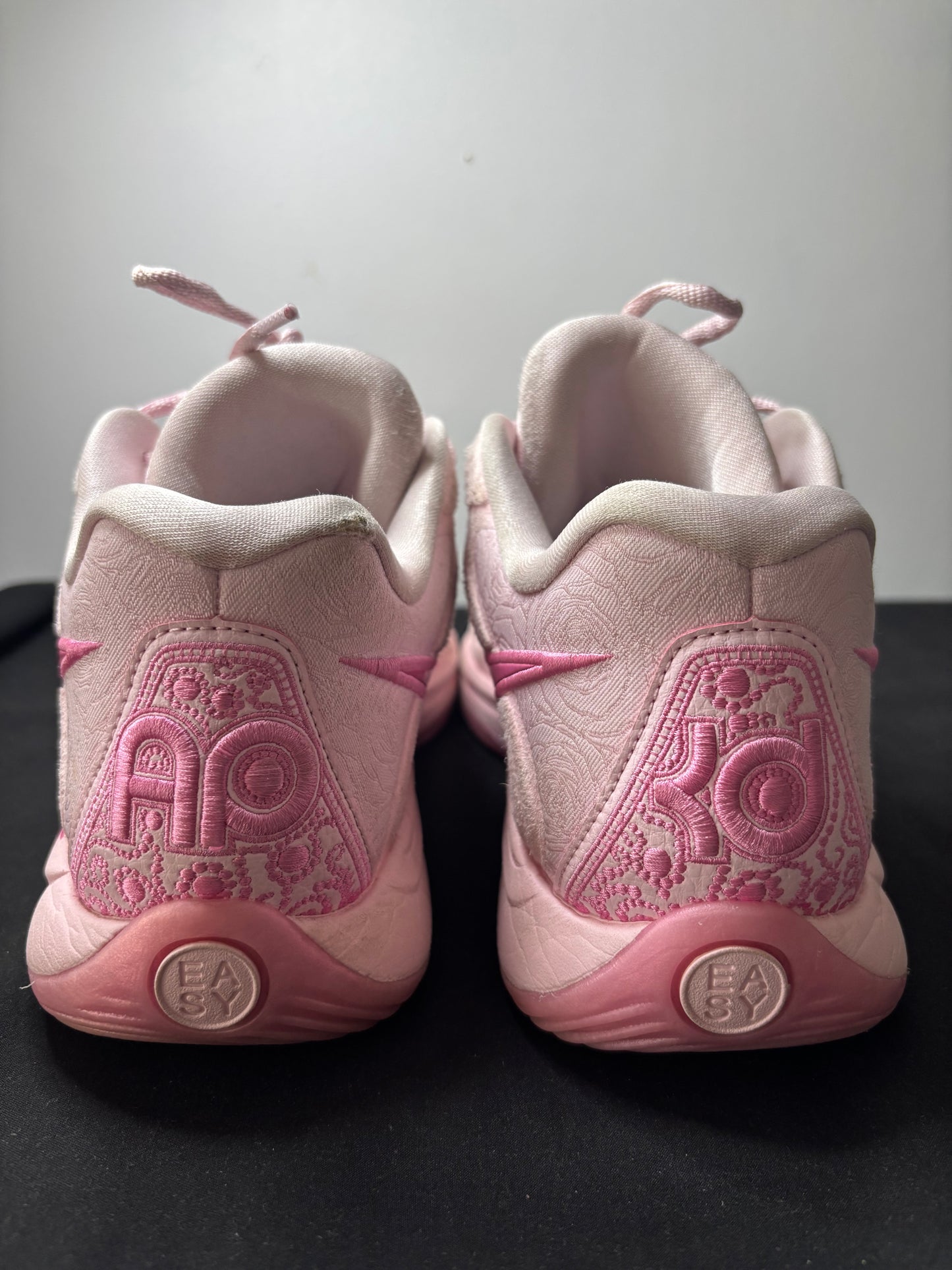 Nike KD17 “Aunt Pearls”