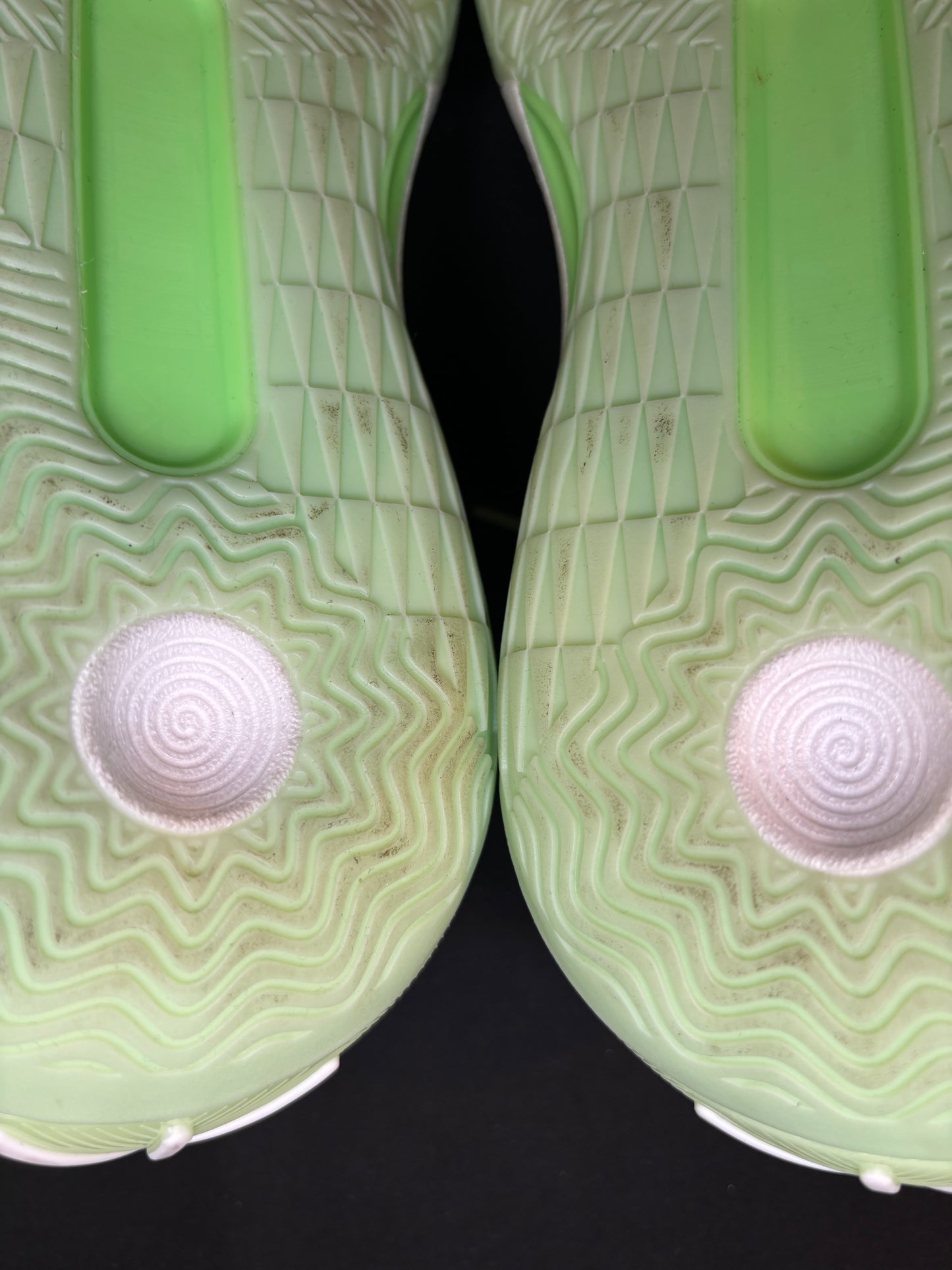 Li-Ning WOW Encore 12 “Avacado